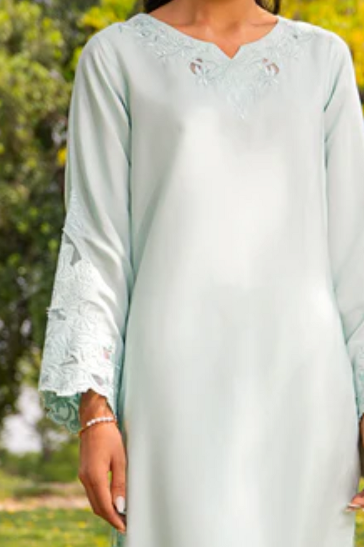EMBROIDED SHIRT WITH SIDE TASSELS DETAIL