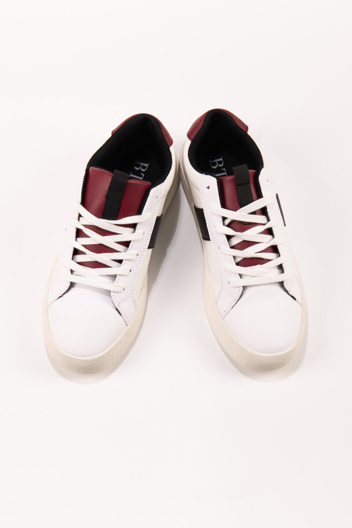 TEXTURED LEATHER SNEAKER