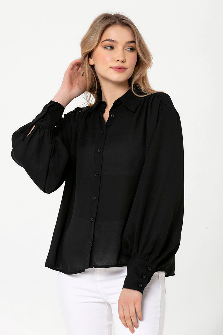 PLEATED BUTTON DOWN